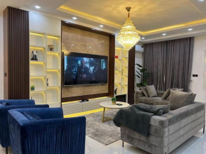 4bedroom waterfront luxury apartment